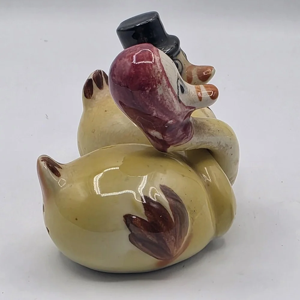 Vintage Ducks Salt & Pepper Shakers Figural Pair Made in Japan Ceramic Cork Set‎